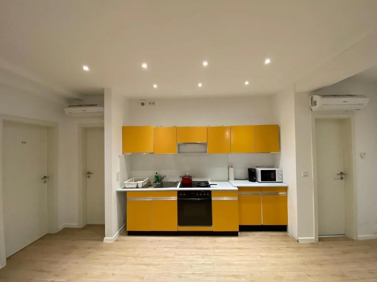 Studio-Apartment Am Wehrhahn 38 뒤셀도르프