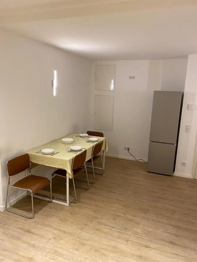 Studio-Apartment Am Wehrhahn 38 뒤셀도르프 아파트