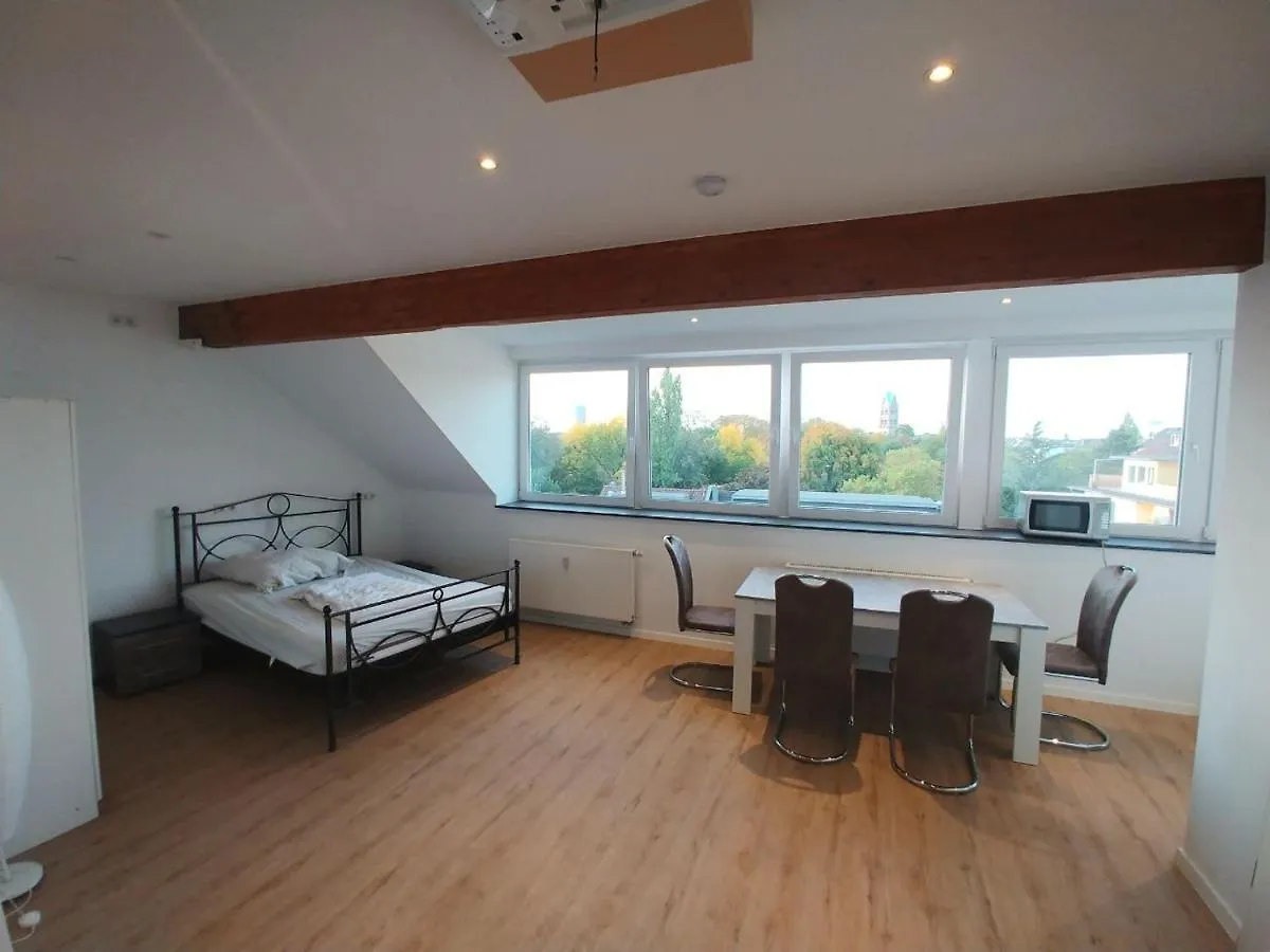 Studio-Apartment Am Wehrhahn 38 뒤셀도르프 독일