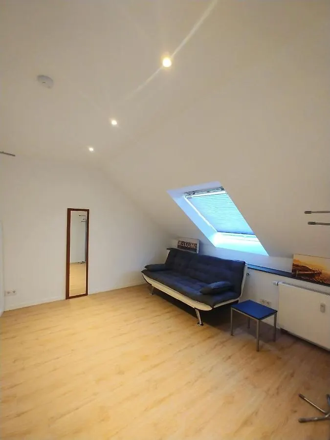 아파트 Studio-Apartment Am Wehrhahn 38 뒤셀도르프